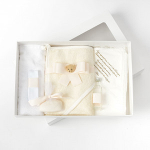 Set trusou botez fetite/baieti, model IVORY BEAR, 0-12 luni, 6 piese