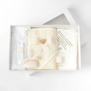 Set trusou botez fetite/baieti, model IVORY BEAR, 0-12 luni, 6 piese