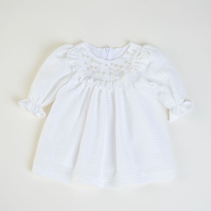 Rochiță de botez alba din muselină cu perle - model IVORY PEARLS