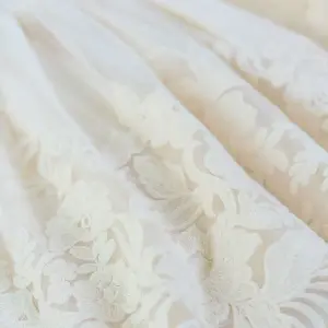 rochita botez broderie