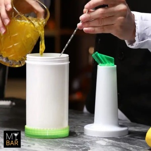 sticla-bar-cu-picurator-pentru-bauturi-1litru