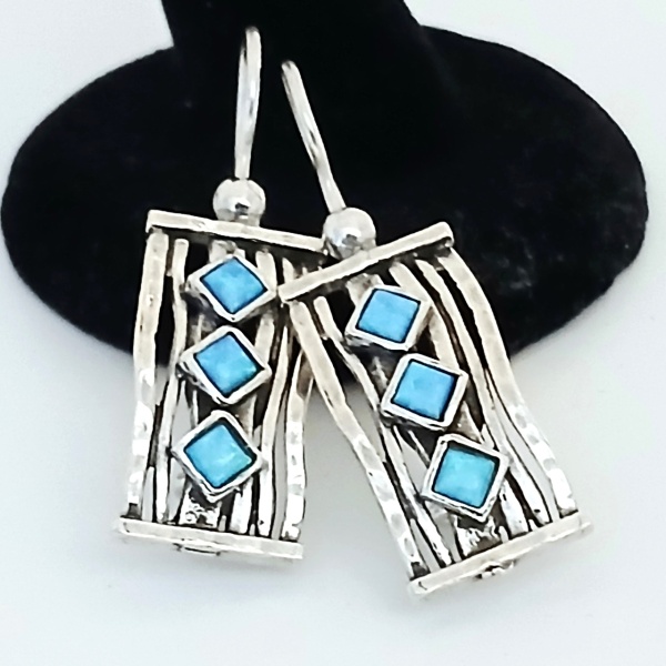 Cercei din argint cu opal– design geometric artistic E2641