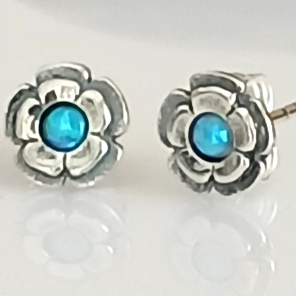 Cercei din Argint cu Floare și Opal Albastru E1466