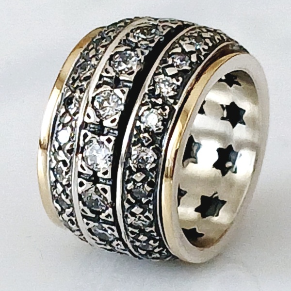 Inel Celestia din argint 925 și aur 14K cu zirconii – Design regal cu motive stelare