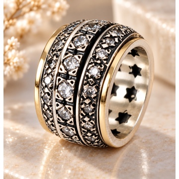 Inel Celestia din argint 925 și aur 14K cu zirconii – Design regal cu motive stelare