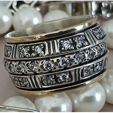 Inel Imperium din argint 925 și aur 14K – design arhitectural cu zirconii și detalii gravate