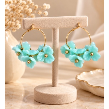 RGBOD583216-T Cercei rotunzi aurii cu flori din rășină turcoaz– Floral Chic - Img 2