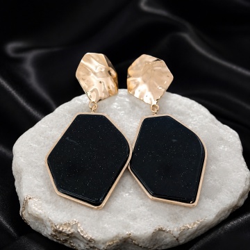 Cercei Statement Golden Geometry – Rășină & Metal Auriu, Clips RG2700253-N - Img 2