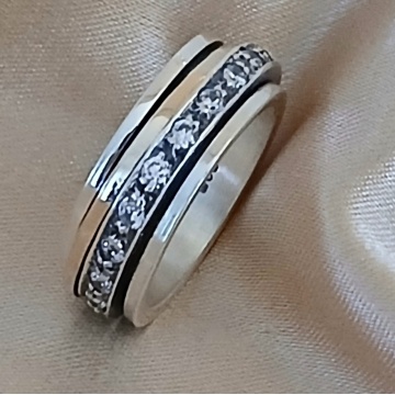 Inel Élian din argint și aur 14K cu zirconii – rafinament modern în linii clasice - Img 2
