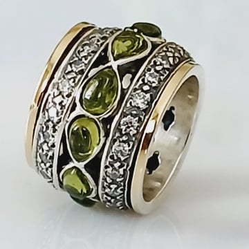 Inel Veridiane din argint 925 și aur 14K – cu peridot natural și detalii sculptate - Img 1