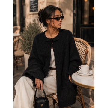 RG9198N–Cardigan Lung Tricotat Soft Wool Negru cu Închidere Shanghai – Parisian Chic (L–2XL) - Img 2