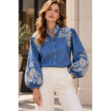 RGRA70–Bluză din Bumbac 100% cu Broderie Florală și Mâneci Bufante – Denim Elegance