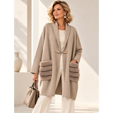 RG93032T-Cardigan Taupe Oversize Cocon cu Buzunare din Blană – Bijoux