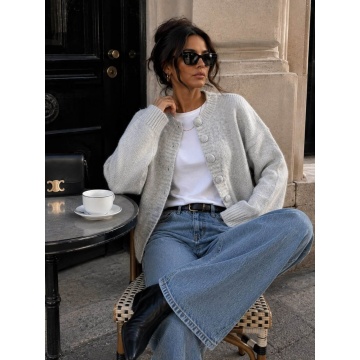 RGWL-080100GRI–Cardigan gri deschis Pufos cu Lână și Nasturi Îmbrăcați – Soft Elegance L–3XL (42–46) - Img 3