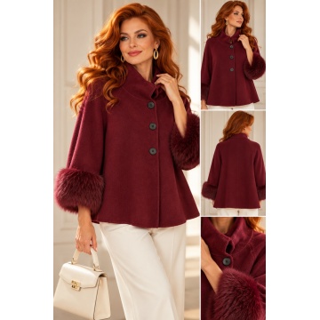 RG5320–Jachetă-Pelerină Tricotată Bordo cu Manșete din Blăniță – Winter Elegance - Img 3