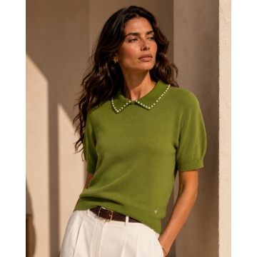 RG7122G Bluză olive tricotată fin cu guler decorat cu microperle – Eleganță discretă