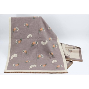 RGEC085001G -Eșarfă Amplă Reversibilă cu Două Fețe Feather Elegance – 69 × 190 cm - Img 2