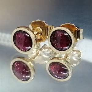 Cercei din argint placat cu aur 14k - granat E719