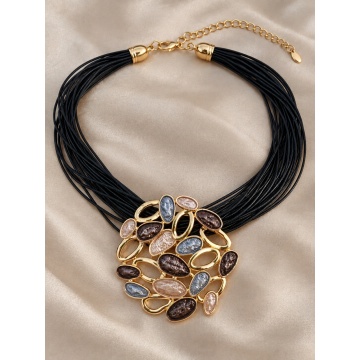 RG3070264B Colier Statement Mosaic Chic – Pandantiv Metalic Emailat Multicolor - Img 2