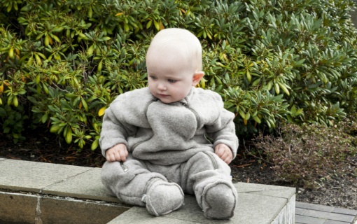 Overall Joha din lana merinos fleece, cu manusi si botosei - Basic Sesame Melange