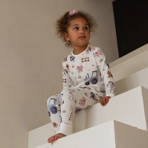 Set pijama din bambus Zipster - Farmyard