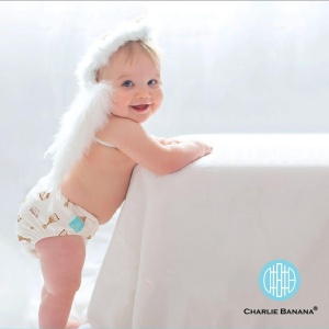 Scutec textil refolosibil Charlie Banana cu inserturi din cânepă, Sophie La Girafe