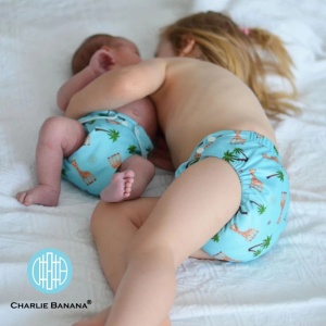Scutec textil refolosibil Charlie Banana cu inserturi din cânepă, Sophie La Girafe Blue