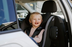 Axkid Movekid, Granite -  Scaun Auto Rear Facing 