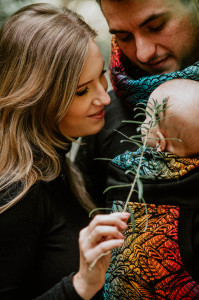 Hanorac pentru babywearing Lennylamb -Black/Symphony Rainbow Dark