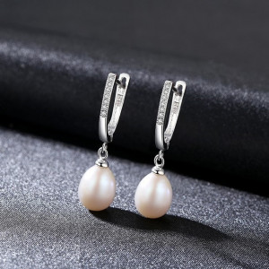 Cercei din argint Annabelle cu perle naturale