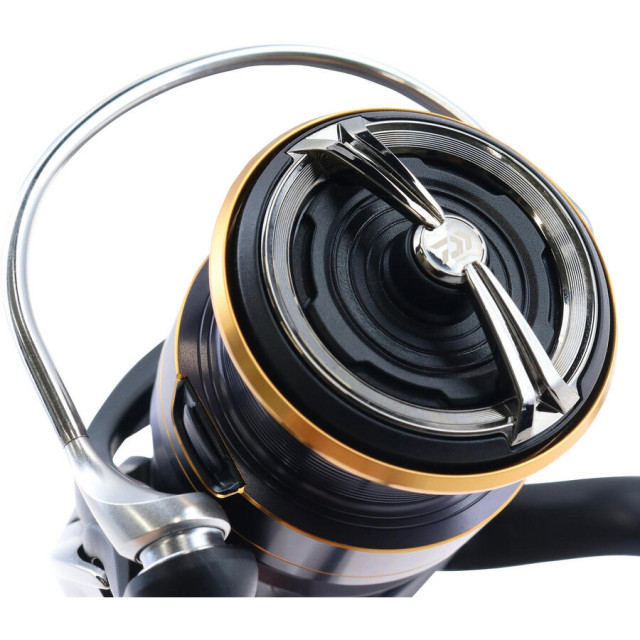 Mulineta Daiwa Legalis LT 2500 XH - 2 | YEO