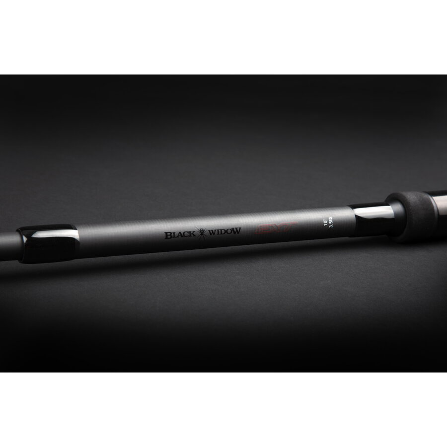 Lanseta Daiwa Black Widow Extension Carp, 3m, 4.5lbs, 2 tronsoane - 1 | YEO