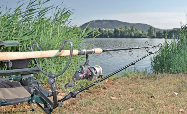 Brat feeder pentru scaun Carp Zoom - 1 | YEO