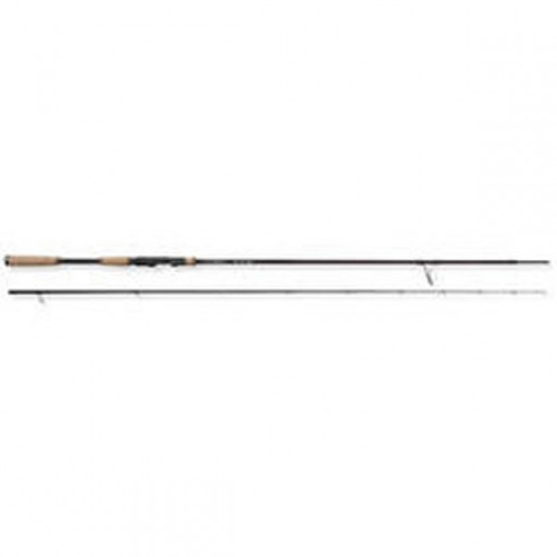 Lanseta Predator Fast Shad 2.58m/ 45g / 2 tronsoane Savage Gear