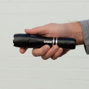 Lanterna cu Electrosocuri Sabre 2-in-1 Tactical Series, 130lm - Img 3