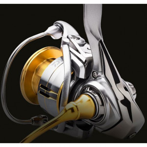 Mulineta spinning FREAMS LT 2500D Daiwa - Img 2