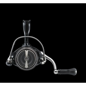 Mulineta Daiwa Spinning 19 Certate G LT 2500D - Img 4