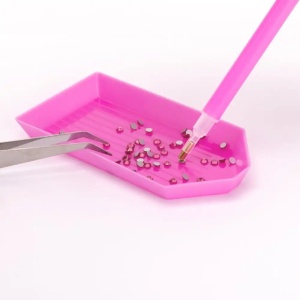 Set pentru aplicarea cristalelor