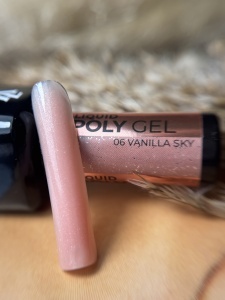 Liquid Polygel Victoria Vynn 06 Vanilla Sky 15ml - Img 5