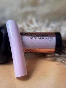 Liquid Polygel Victoria Vynn 05 Silver Haze 15ml - Img 6