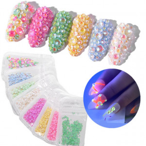Set cristale Glow in the dark White