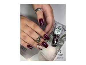 Oja Semipermanenta Pure Creamy 188 Magenta Plum