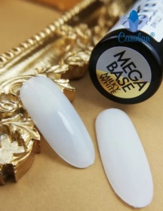 Mega Base Milky White Victoria Vynn 15 ml Rubber Base
