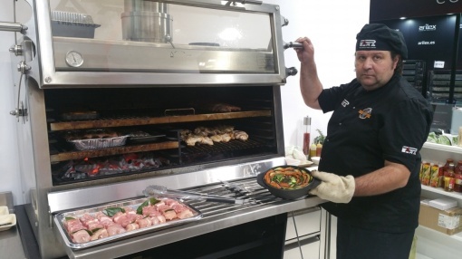 Cuptor pentru Steak pe cărbuni, deschidere verticală, Pira 120 ED - Img 11