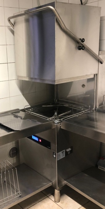 Mașină de spălat pahare coș 40x40, comandă electronică 4 programe Krupps Italia - Img 4