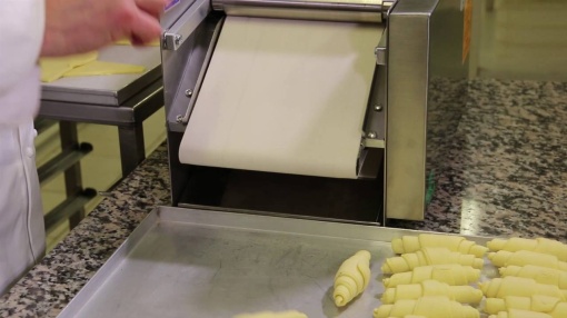 Mașină de rulat croissante, 1800/oră, 230 V - Img 2