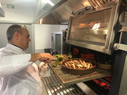 Cuptor pentru steak pe cărbuni, deschidere verticală, Pira 90 LUX ED - Img 2