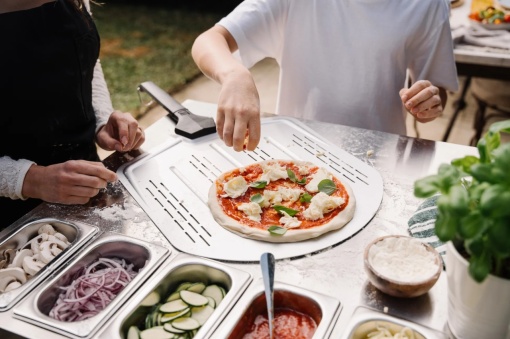 Masă frigorifică pentru pizza cu 2 uși, 6 sertare și vitrină, Infrico - Img 4