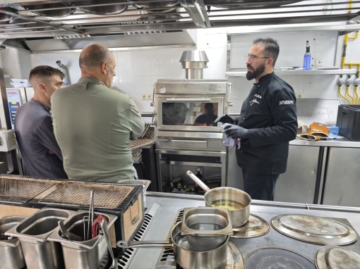 Cuptor pentru steak pe cărbuni, deschidere verticală, Pira 70 Silver ED - Img 6