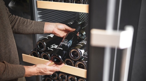 Vitrină frigorifică pentru vin, 196 sticle de 0,75 l, Liebherr - Img 10